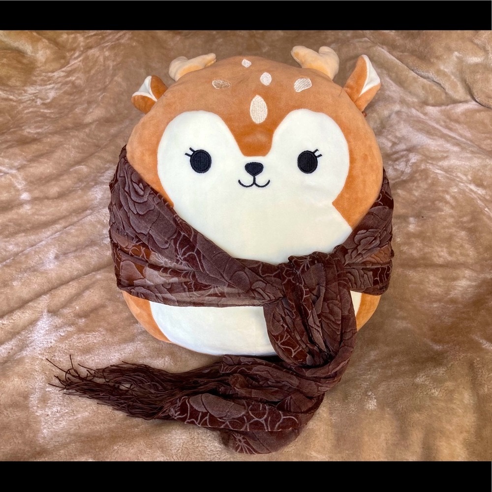 3/$15 - Shimmery brown floral scarf with tassels